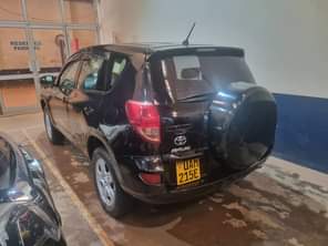 A picture of Make TOYOTA Brand RAV4 Year 2006 Color BLACK Engine Power