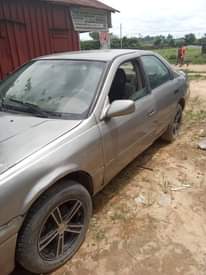 A picture of 2004 Toyota Camry Le 4dr sedan