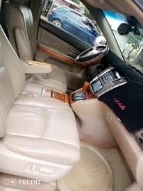 A picture of Lexus RX330