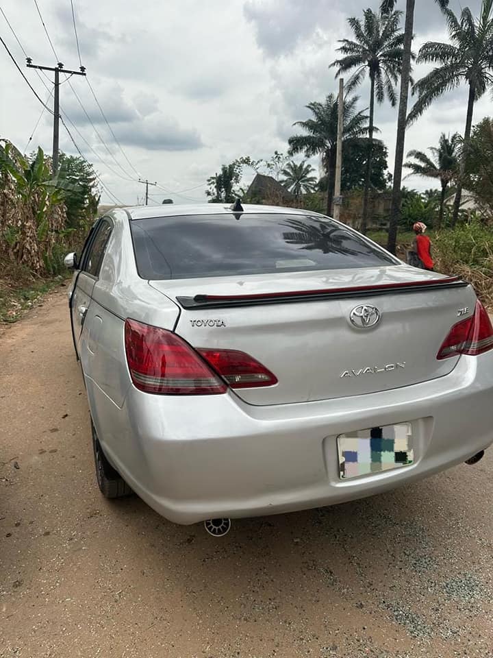 A picture of Toyota Avalon