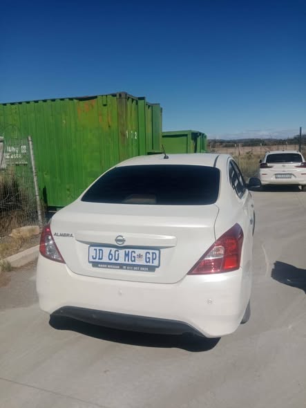 nissan almera