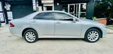 A picture of TOYOTA CROWN ROYAL