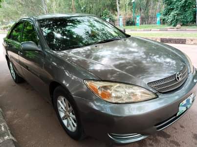 A picture of BEST DEAL 2005 TOYOTA CAMRY XLE Barely Used Better than