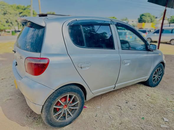 A picture of TOYOTA VITZ Rs Bei 5 9million Tu Iko Mwanza Gearbox