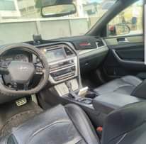 A picture of Hyundai Sonata Sport Limited 2015 First body With Original duty