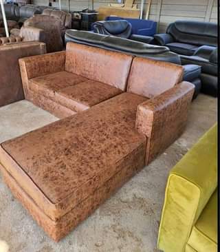 classifieds/furniture sofas