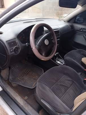A picture of GOLF 4