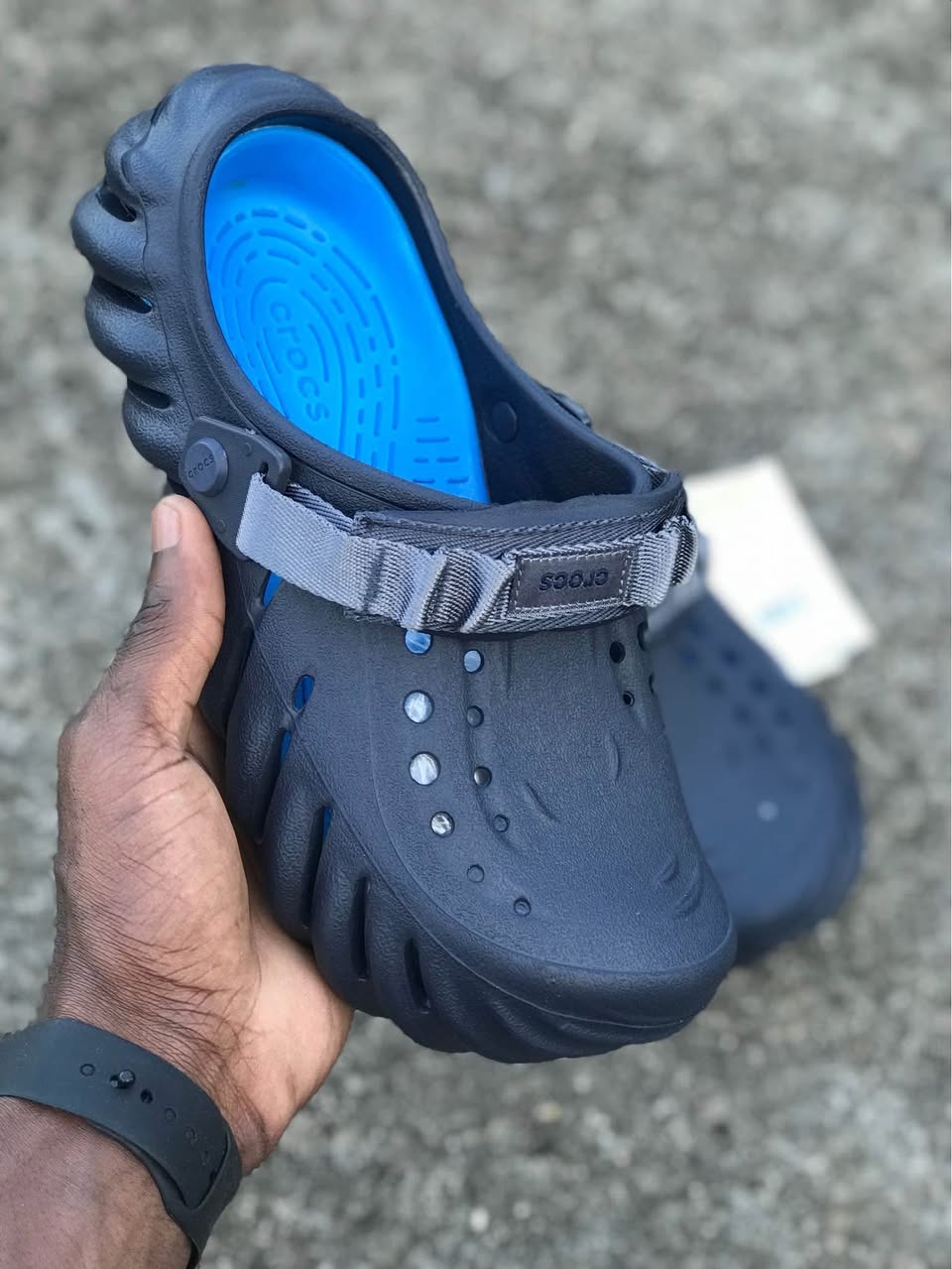 crocs