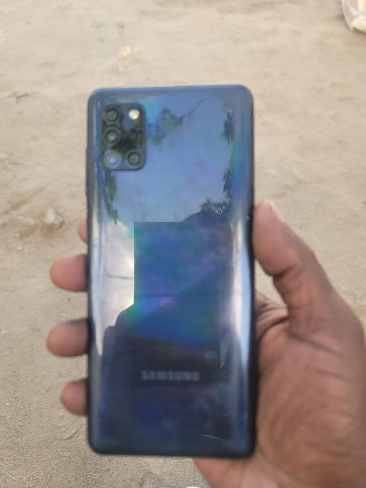 A picture of A31 samsung