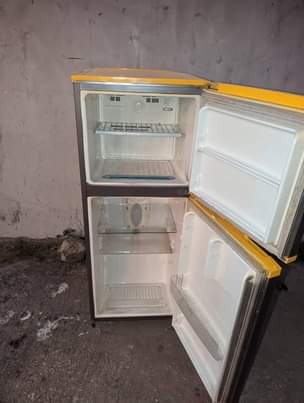A picture of NAUZA VITU VYANGU Piga simu 0785107372 double deka 5x6...370k FRIJI
