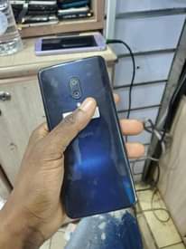 A picture of Aquos zero 2
