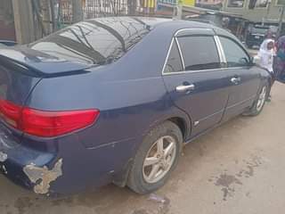 A picture of Honda Eod Two difference colours