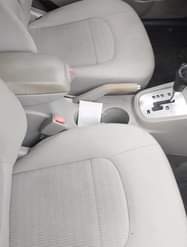 A picture of Kia cerato 2008 Engine has small top noise AC is