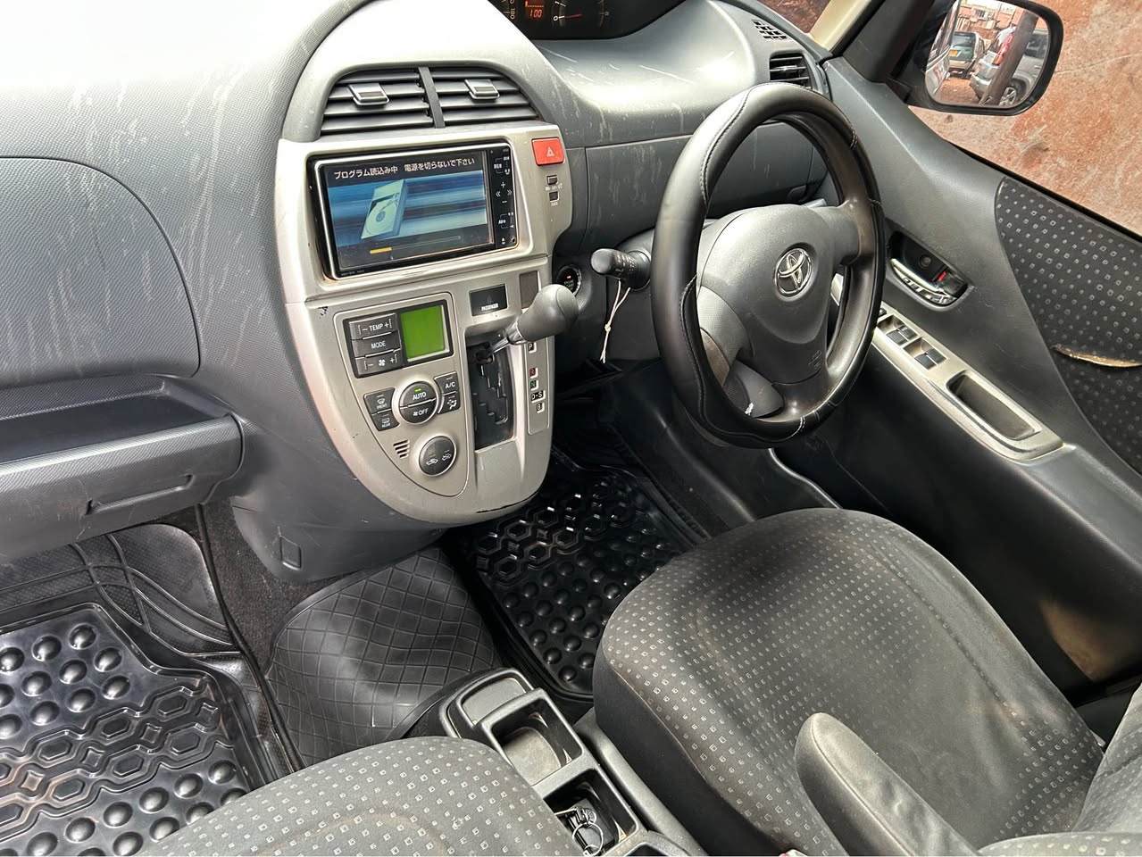 A picture of 2008 Toyota Ractis