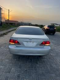 A picture of This is crispy clean lexus es330 2005 model full option