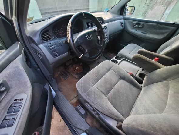 A picture of Honda Odyssey 2004