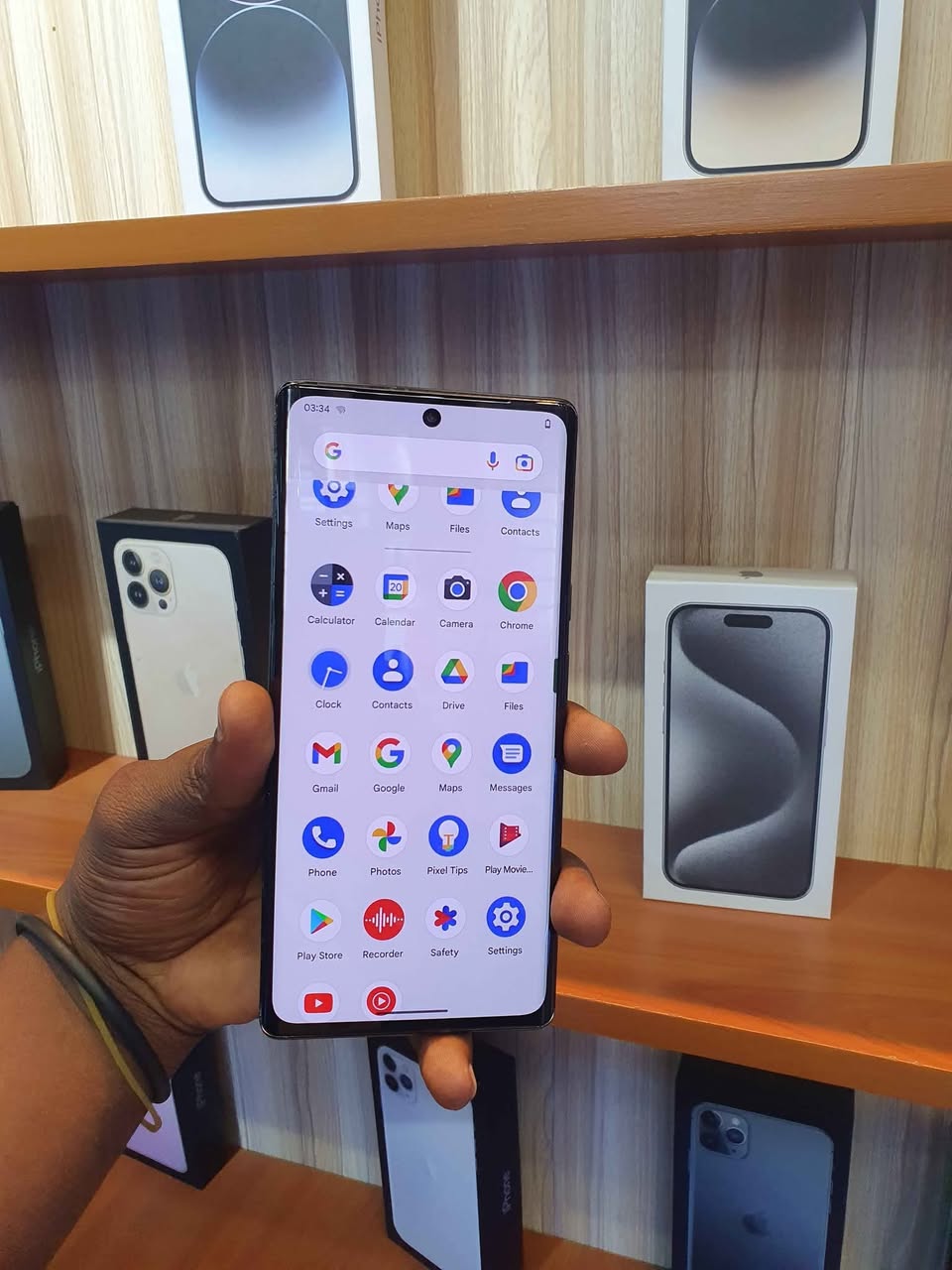 A picture of Google pixel 6pro at 480k Storage 128gb 12gb rm Call