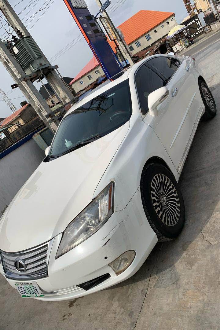 A picture of 2011 Lexus Es350
