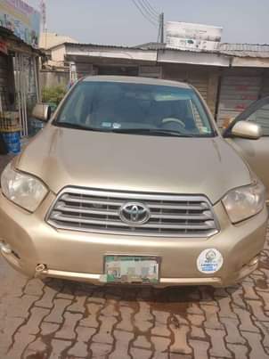A picture of Toyota Highlander 2009 Price 4 2m to owner settlement 150k
