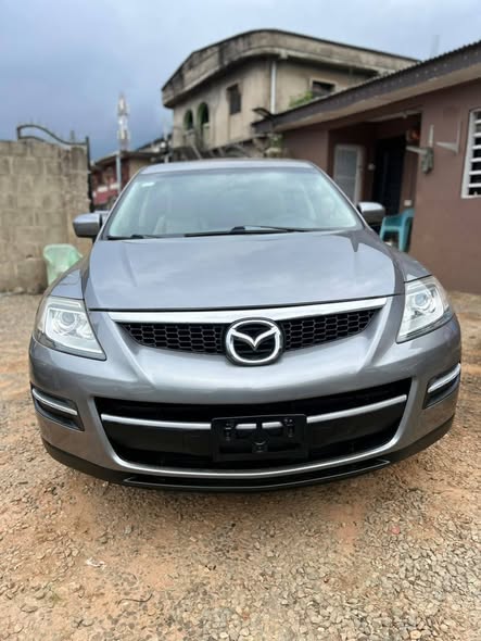A picture of Mazda Cx9
