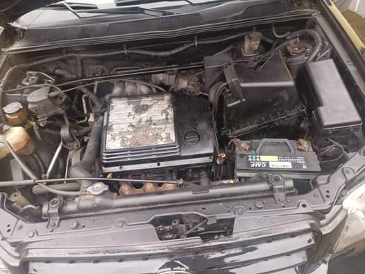 A picture of Distress sale 2004 Toyota Highlander Engine needs attention gear is