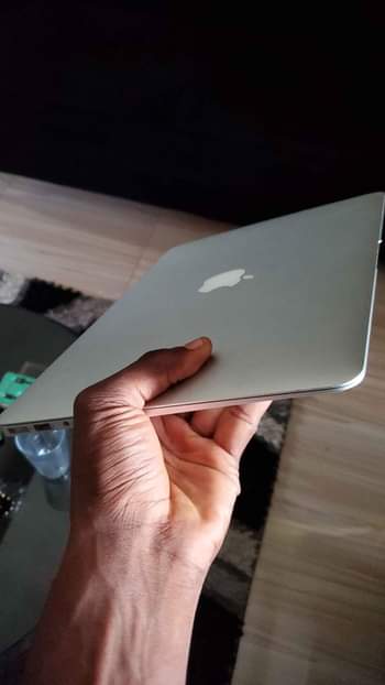 A picture of Macbook air 2017