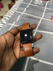 A picture of Apple Watch SE 1 2020 40mm Gps
