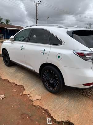 A picture of RX350