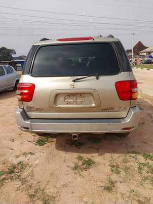 A picture of Toyota Suquia V8