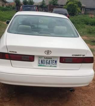 A picture of Toyota Camry pencil light used like new