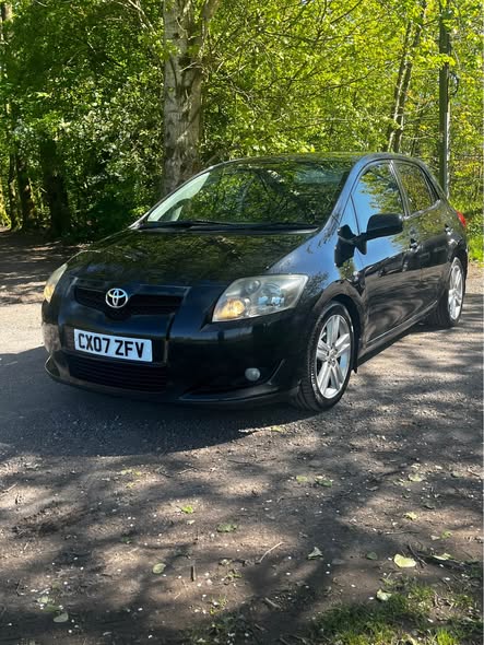 toyota auris