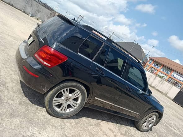 A picture of 2013 Mercedes Benz GLK350