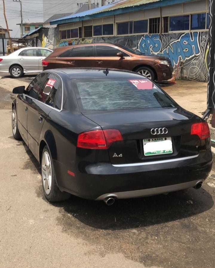 A picture of  Clean Well Maintained Registered Black Audi A4 2007. 