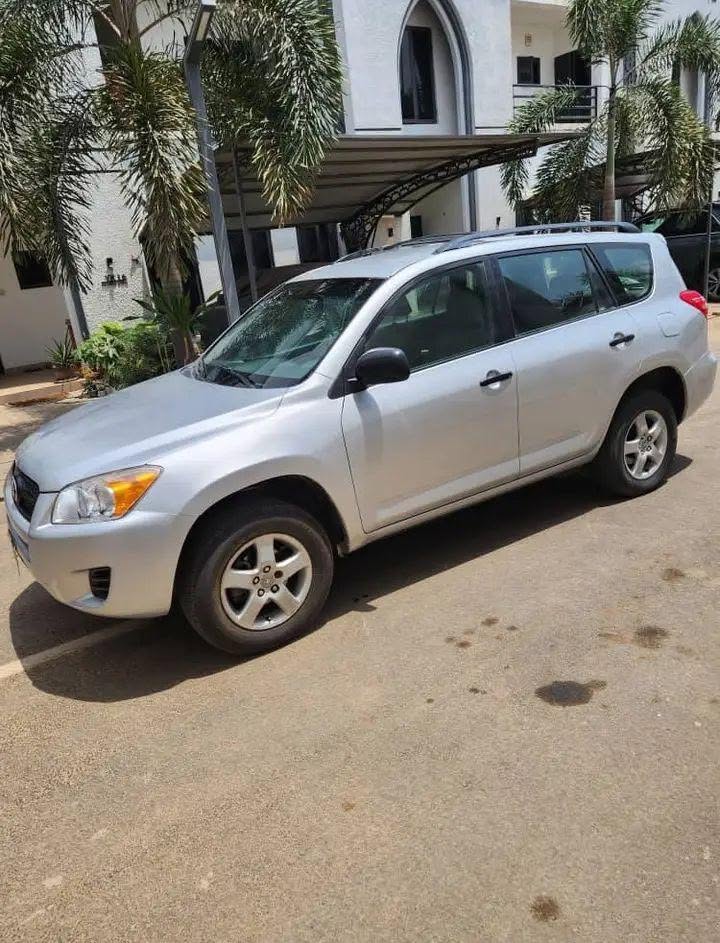 A picture of Car