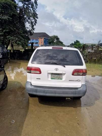 A picture of 2002 Sienna Very sound engine AC is not working Good
