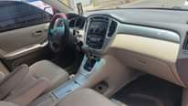 A picture of 2004 toks highlander accident free in ilorin going very cheap