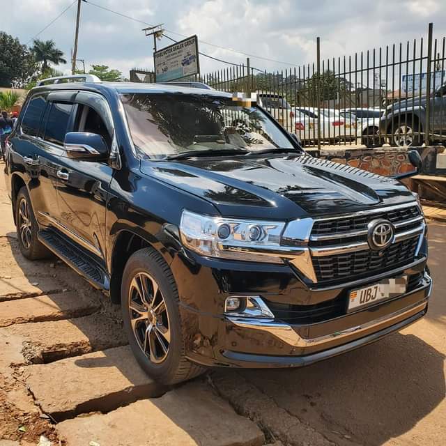 A picture of V8 2007 2018KIT 160M
