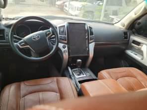 A picture of 2014 Toyota Land Cruiser V8 slightly used by a Diplomat