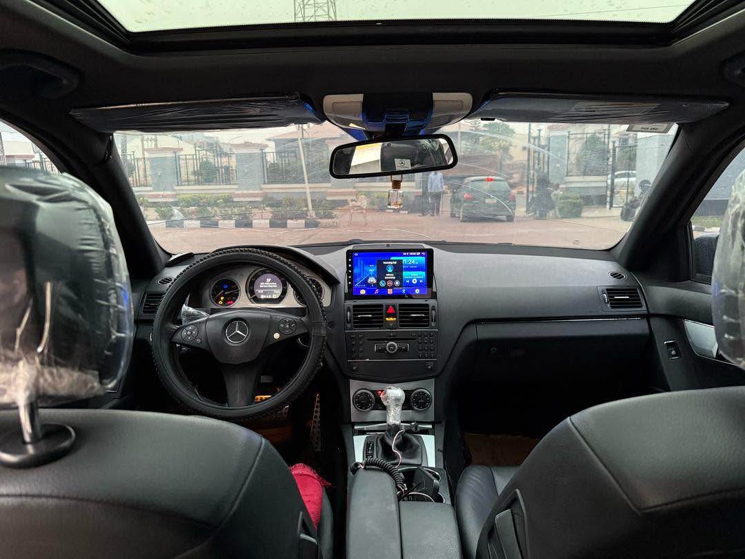 A picture of MERCEDES BENZ C300 2008