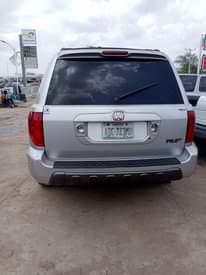 A picture of Grade A Honda pilot 2006 model Everything is working perfectly