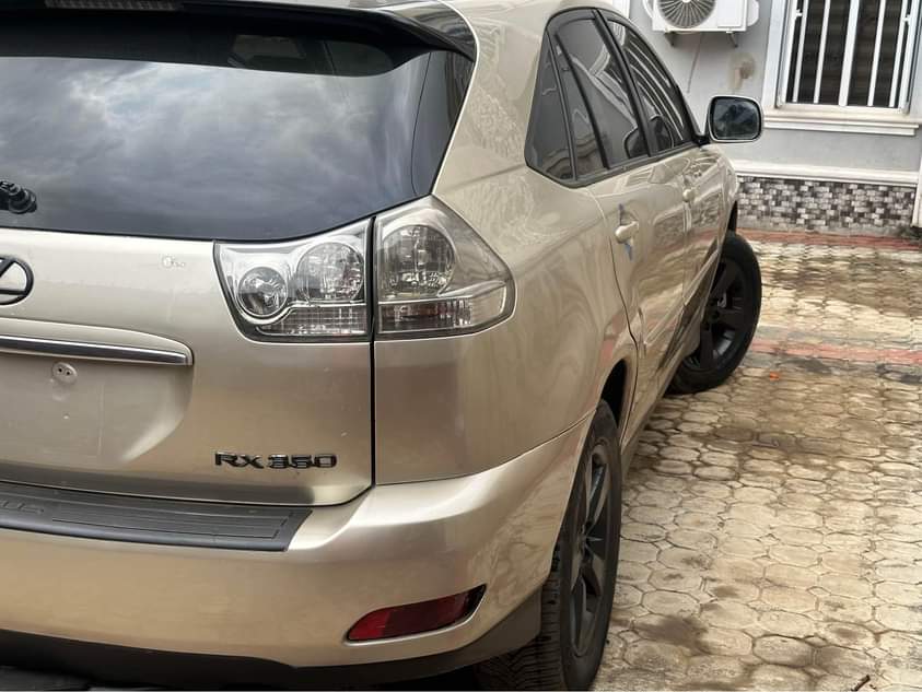 A picture of Registered Lexus rx350