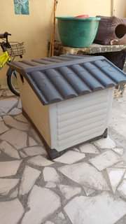 A picture of Dog house
