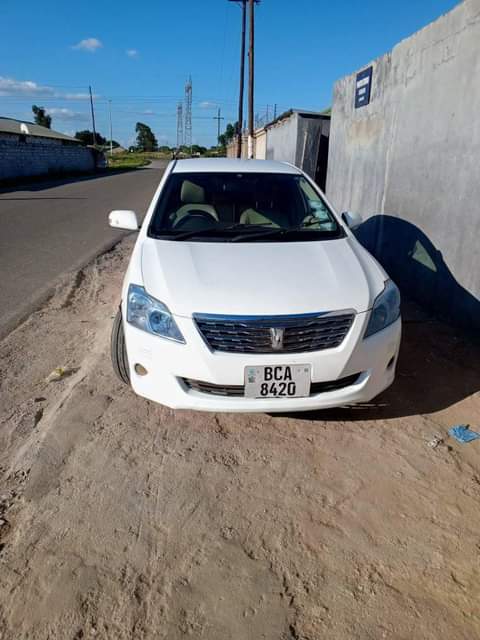 toyota premio