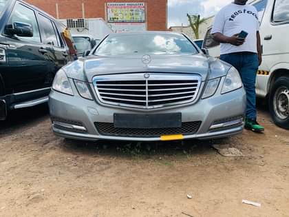 classifieds/cars mercedes