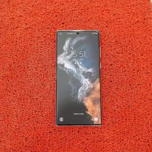 A picture of Samsung S22 ultra at 1.3m call on 0753430863 