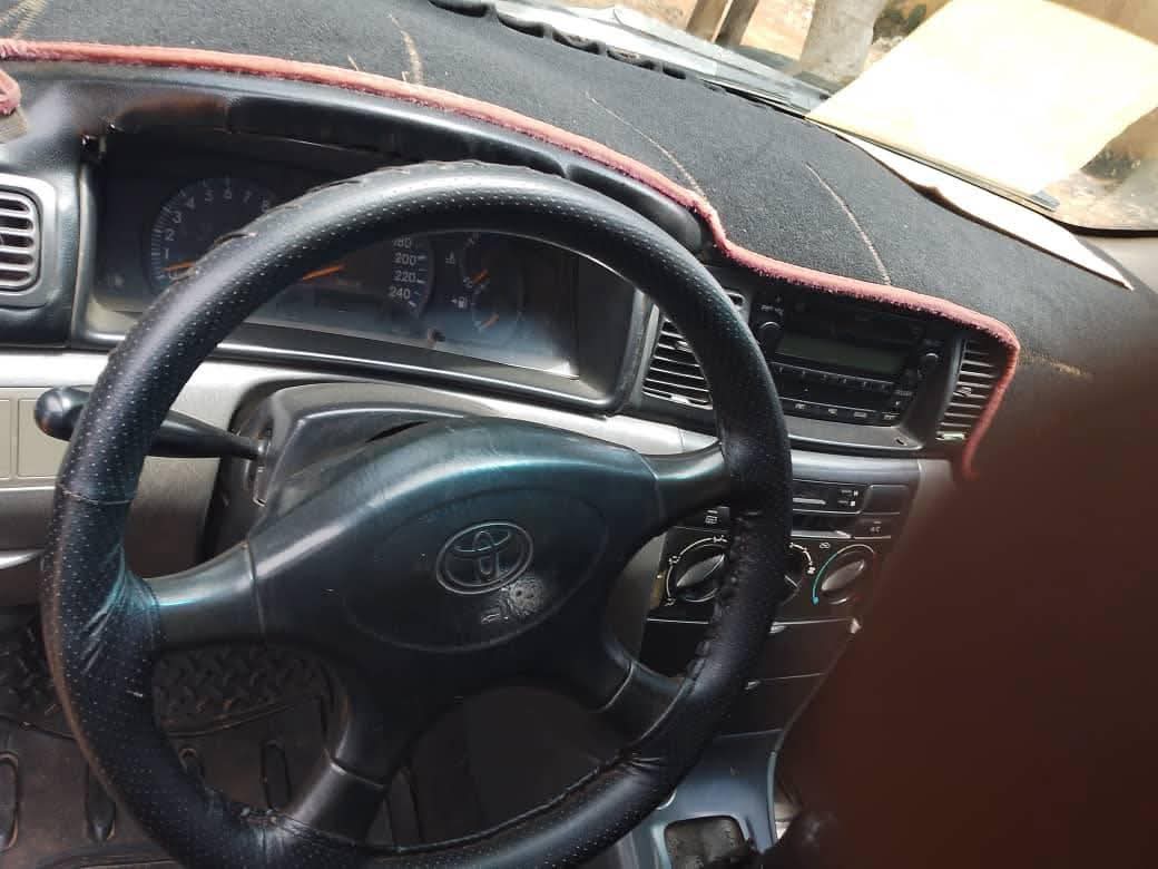 A picture of Toyota Corolla 011 manual engine untampered