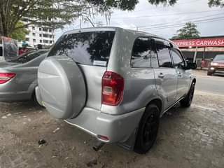 A picture of TOYOTA RAV4