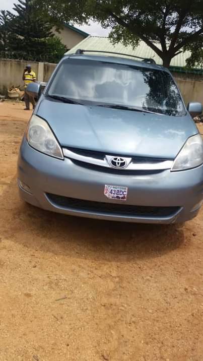 A picture of Clean used Toyota sienna with good condition going for 6m