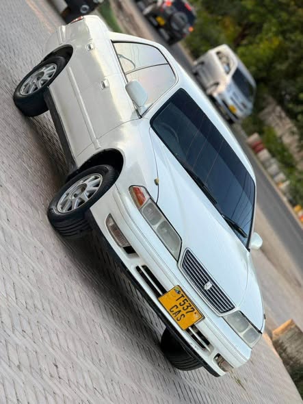 A picture of TOYOTA MARK 11 OLD MODEL