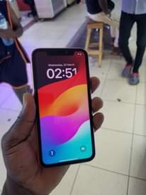 A picture of iPhone Xr 128GB. 0753764650